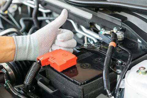 Understand Car battery Terminals - Installation & Remove Guide