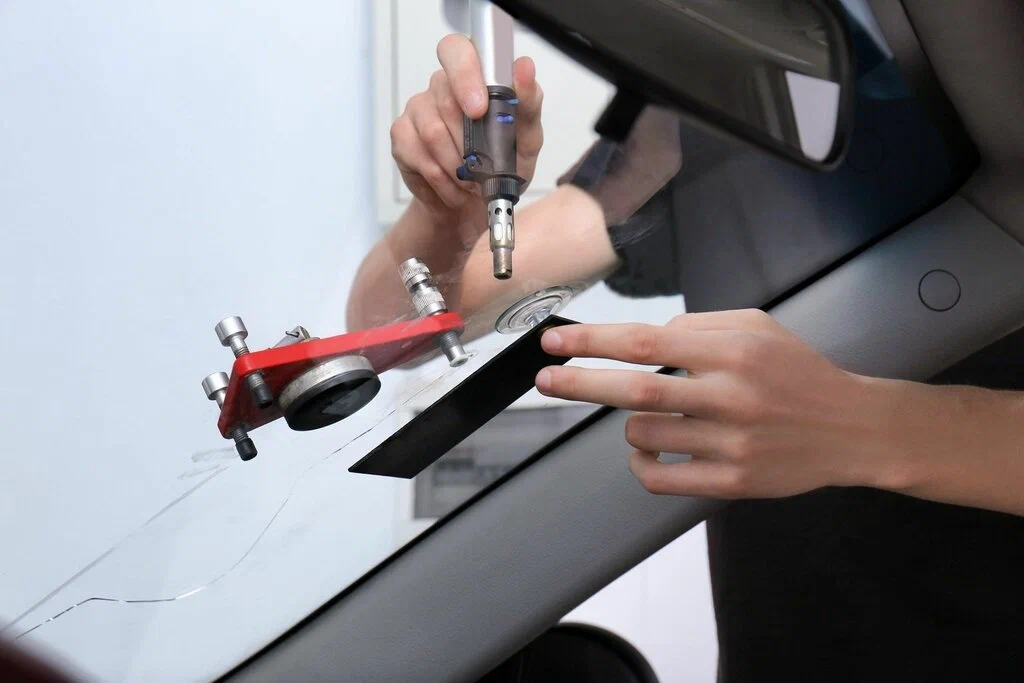 Car Windshield Repair Shop in Greenville, North Carolina..
